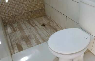 Imagem: A casa possui 2 Dormitórios, 1 Banheiro e está localizado