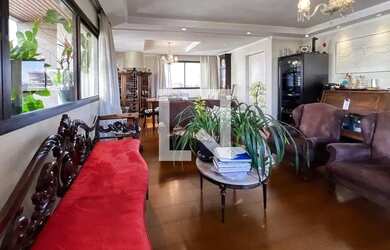 Imagem: O apartamento na cobertura possui 4 Dormitórios, 5 Banheiros