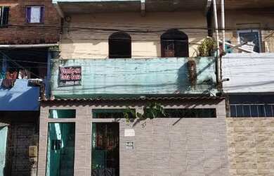 Imagem: A casa possui 1 Dormitório, 1 Banheiro e está localizado