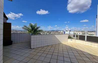 Imagem: O apartamento possui 4 Dormitórios, 3 Banheiros, 2 Vagas na