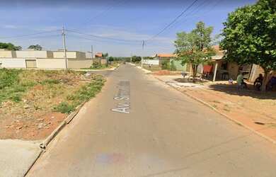 Imagem 3: Terreno 751 m² com duas frentes para duas avenidas