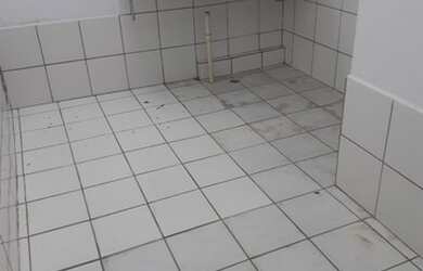 Imagem: A casa possui 1 Dormitório, 1 Banheiro, 1 Vaga na garagem e