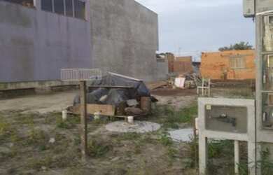 Imagem: O terreno e está localizado em São Francisco do Sul, SC à