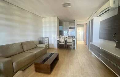 Imagem: O apartamento possui 1 Dormitório, 1 Banheiro, 1 Vaga na garagem