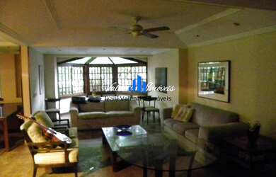 Imagem: A casa em condomínio possui 5 Dormitórios, 5 Banheiros, 5