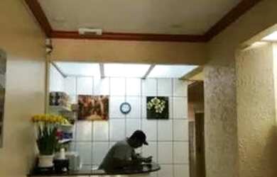 Imagem: A casa possui 5 Dormitórios, 5 Banheiros e 523m² de Área