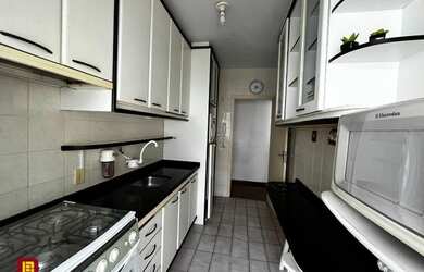 Imagem: O apartamento possui 3 Dormitórios, 2 Banheiros, 1 Vaga na