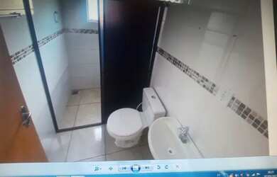 Imagem: A casa em condomínio possui 1 Dormitório, 1 Banheiro, 1 Vaga