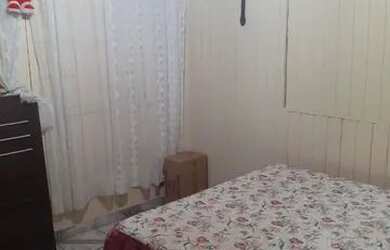 Imagem 5: Vendo essa casa na frente da policlínica Barral Barral