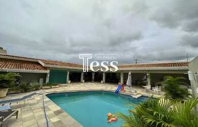 Imagem: O depósito possui 5 Vagas na garagem, 967m² de Área e está