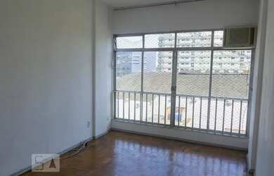 Imagem: O apartamento possui 2 Dormitórios, 2 Banheiros, 60m² de Área