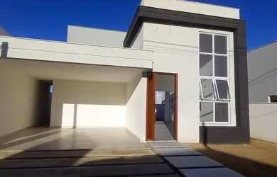 Imagem: A casa em condomínio possui 3 Dormitórios, 4 Banheiros, 2