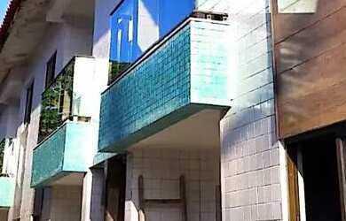 Imagem: A casa possui 3 Dormitórios, 2 Banheiros, 1 Vaga na garagem