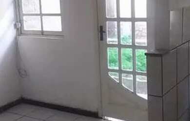 Imagem: A casa em condomínio possui 1 Dormitório, 1 Banheiro e Imóvel