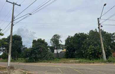 Imagem: O terreno possui 443m² de Área e está localizado em Plano