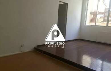 Imagem 3: Apartamento à venda, 2 quartos, 2 salas, cozinha, área, dependência, 2 banheiros, 75m², Bo