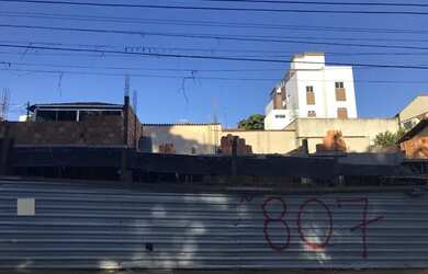 Imagem: A casa possui 2 Dormitórios, 2 Banheiros, 1 Vaga na garagem