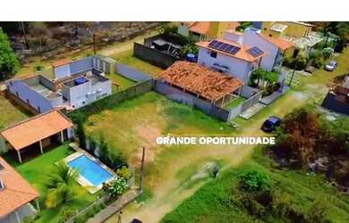 Imagem: O terreno possui 300m² de Área e está localizado em Porto