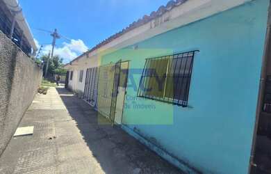 Imagem: A casa em condomínio possui 3 Dormitórios, 1 Banheiro, 1 Vaga