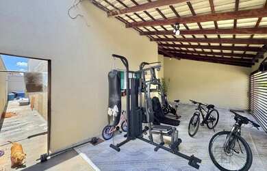 Imagem 2: Casa reformada com 3 quartos sendo uma suíte a venda no bairro Parque...