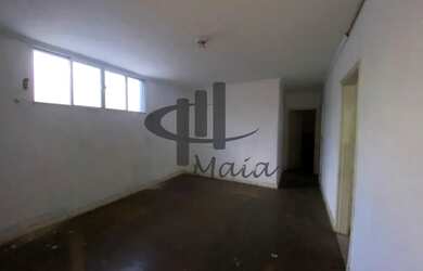 Imagem: A casa possui 4 Dormitórios, 2 Banheiros, 200m² de Área e