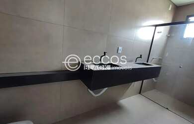 Imagem 9: Casa para aluguel, 3 quartos, 1 suíte, 1 vaga, Alto Umuarama - Uberlândia/MG