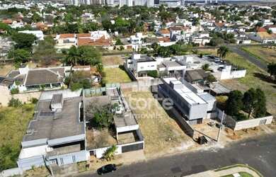 Imagem: O terreno à venda possui e está localizado em Jardim Karaíba