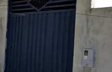 Imagem: A casa possui 1 Banheiro, 1 Vaga na garagem, 140m² de Área