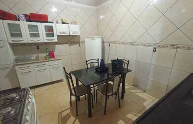 Imagem 2: Casa. Varanda, 15m² de Área, 2 Vagas na garageme2 Dormitórios