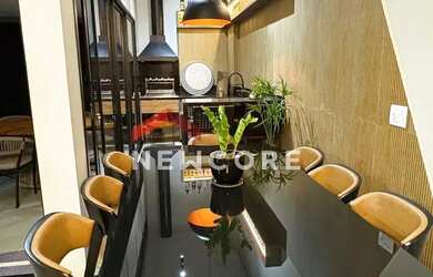 Imagem: A casa possui 3 Dormitórios, 2 Banheiros, 2 Vagas na garagem