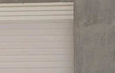 Imagem: A casa possui 3 Dormitórios, 2 Banheiros e está localizado