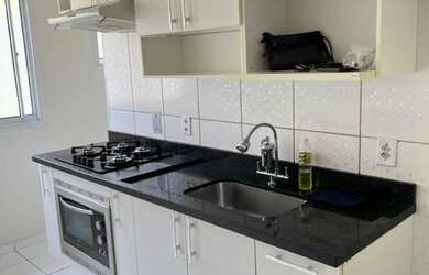 Imagem: O apartamento possui 2 Dormitórios, 1 Banheiro, 1 Vaga na garagem