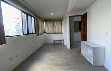 Imagem: O apartamento possui 1 Dormitório, 1 Banheiro, 1 Vaga na garagem