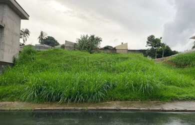 Imagem: O terreno possui 628m² de Área, Imóvel novo e está localizado