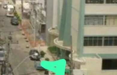 Imagem: O apartamento possui 1 Dormitório, 1 Banheiro, 1 Vaga na garagem