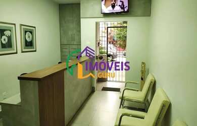 Imagem: A casa possui 4 Dormitórios, 3 Banheiros e 80m² de Área e