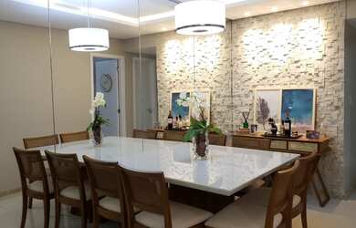 Imagem: O apartamento possui 2 Dormitórios, 2 Banheiros e 1 Vaga na