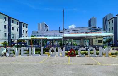 Imagem: O apartamento possui 1 Dormitório, 1 Banheiro, 1 Vaga na garagem