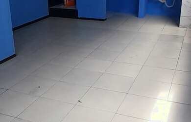 Imagem 1: Aluga-se esta casa. Varanda, Área de serviço, 1 Banheiroe1 Dormitório