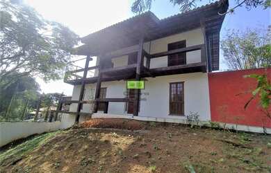 Imagem: A casa em condomínio possui 3 Dormitórios, 4 Banheiros, 4