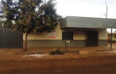 Imagem 3: Terreno com 3 casas. 1.000m² de Área