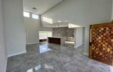 Imagem: A casa em condomínio possui 3 Dormitórios, 4 Banheiros, 4