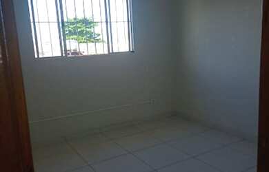 Imagem: A casa possui 2 Dormitórios, 2 Banheiros, 75m² de Área, Imóvel