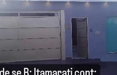 Imagem: A casa possui 3 Dormitórios, 2 Banheiros e 150m² de Área