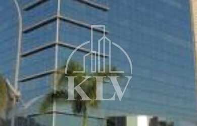 Imagem: O depósito possui 1 Vaga na garagem, 32m² de Área e está