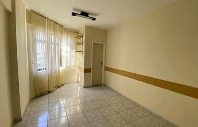 Imagem: O depósito possui 1 Vaga na garagem, 22m² de Área e está