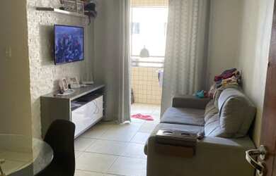 Imagem: O apartamento possui 1 Dormitório, 1 Banheiro, 1 Vaga na garagem
