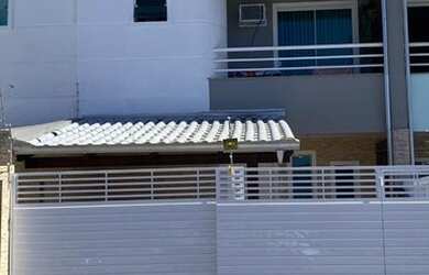 Imagem: A casa possui 2 Dormitórios, 1 Banheiro, 1 Vaga na garagem