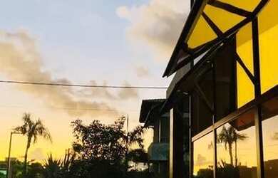 Imagem: A casa em condomínio possui 3 Dormitórios, 5 Banheiros, 2