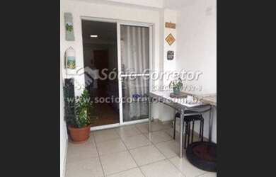 Imagem: O apartamento possui 2 Dormitórios, 2 Banheiros, 1 Vaga na